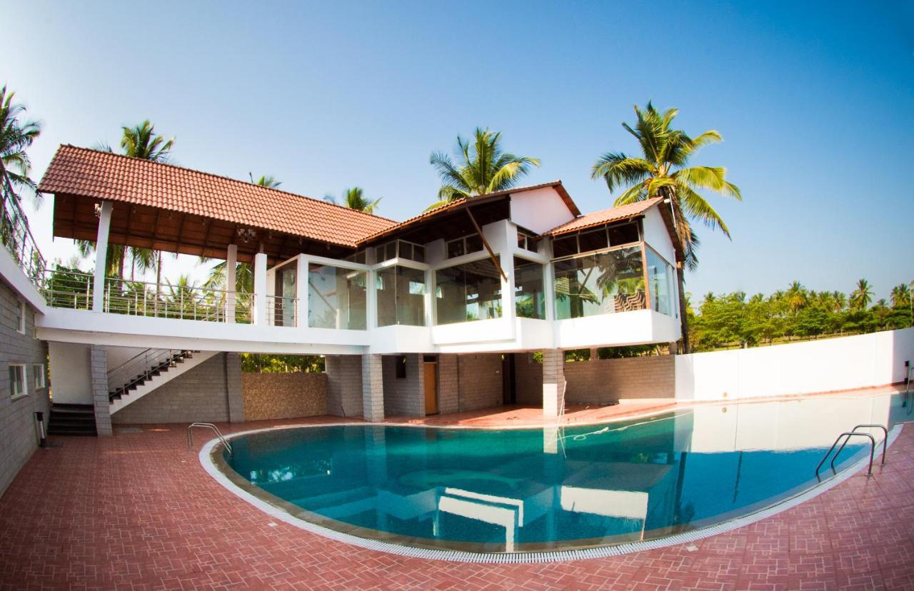 Apoorva Resorts Dāvangere Exterior foto
