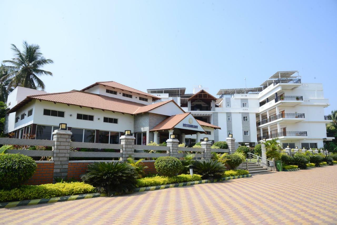 Apoorva Resorts Dāvangere Exterior foto